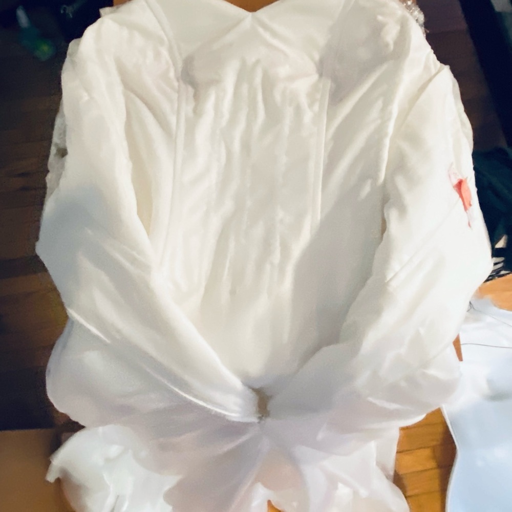 WEDDING DRESS!!! - Picture 14 of 15